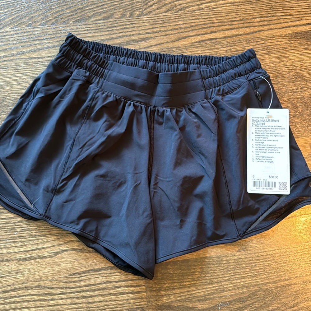 Lululemon hotty hot 4” shorts